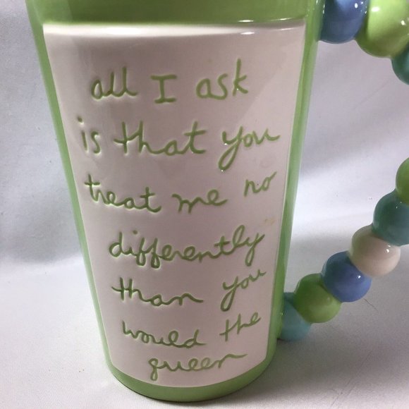 Treat Me No Different Then You Would The Queen Lg 20 Oz Mug Sandra Magsamen - Picture 2 of 8